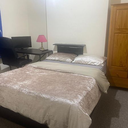 Transformative Housing Laurie Avenue Apartman Nottingham Kültér fotó