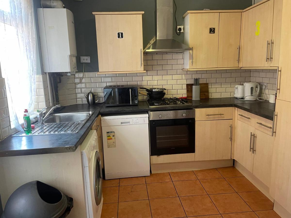 Transformative Housing Laurie Avenue Apartman Nottingham Kültér fotó